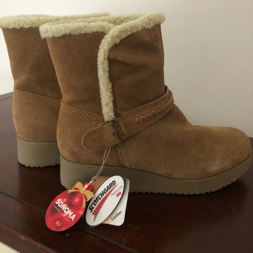 NWT Sonoma boots never worn size 10
